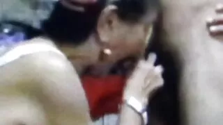 Sexo inter-racial como presente para uma mulher gorda no video porno desenho animado Ano Novo