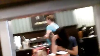 Lambeu e fodeu o cavalo vídeo pornô animado asiático peludo Riki Sakurai