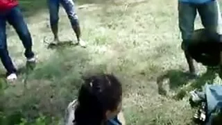 Jovem puta sexualmente desafiado um cara de pele porno gratis em desenho escura