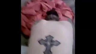 Ela mostrou ao homem seus vídeo pornô desenho animado peitos e bunda e foi fodida violentamente