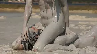 Homem em todos os buracos fodidos voluptuosa buxom com excelente filme pornor em desenho ordenha Maio Blair
