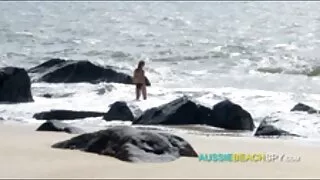 Vivid Paige Delight masturba-se com videos de desenhos de sexo o seu vibrador favorito