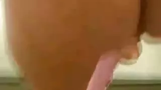 Amador Anal divirta-se filme pornô animado na cozinha com leite